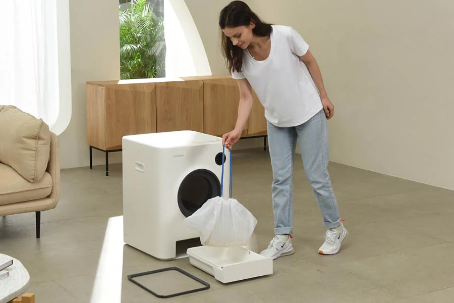 automatic self cleaning litter tray